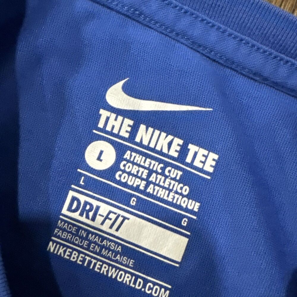 Nike DRI-FIT Graphic T-Shirt Men's Blue Short Sleeve Activewear Top Mens Large - Picture 6 of 7